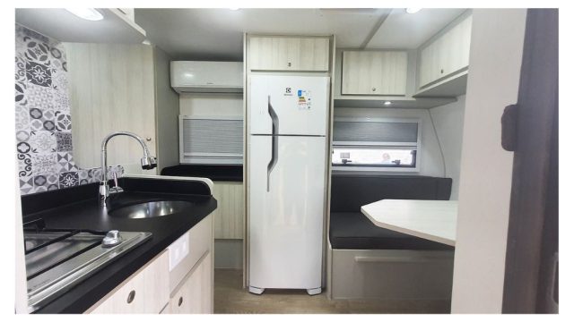 Design interno trailer fabricante Grand Trailer