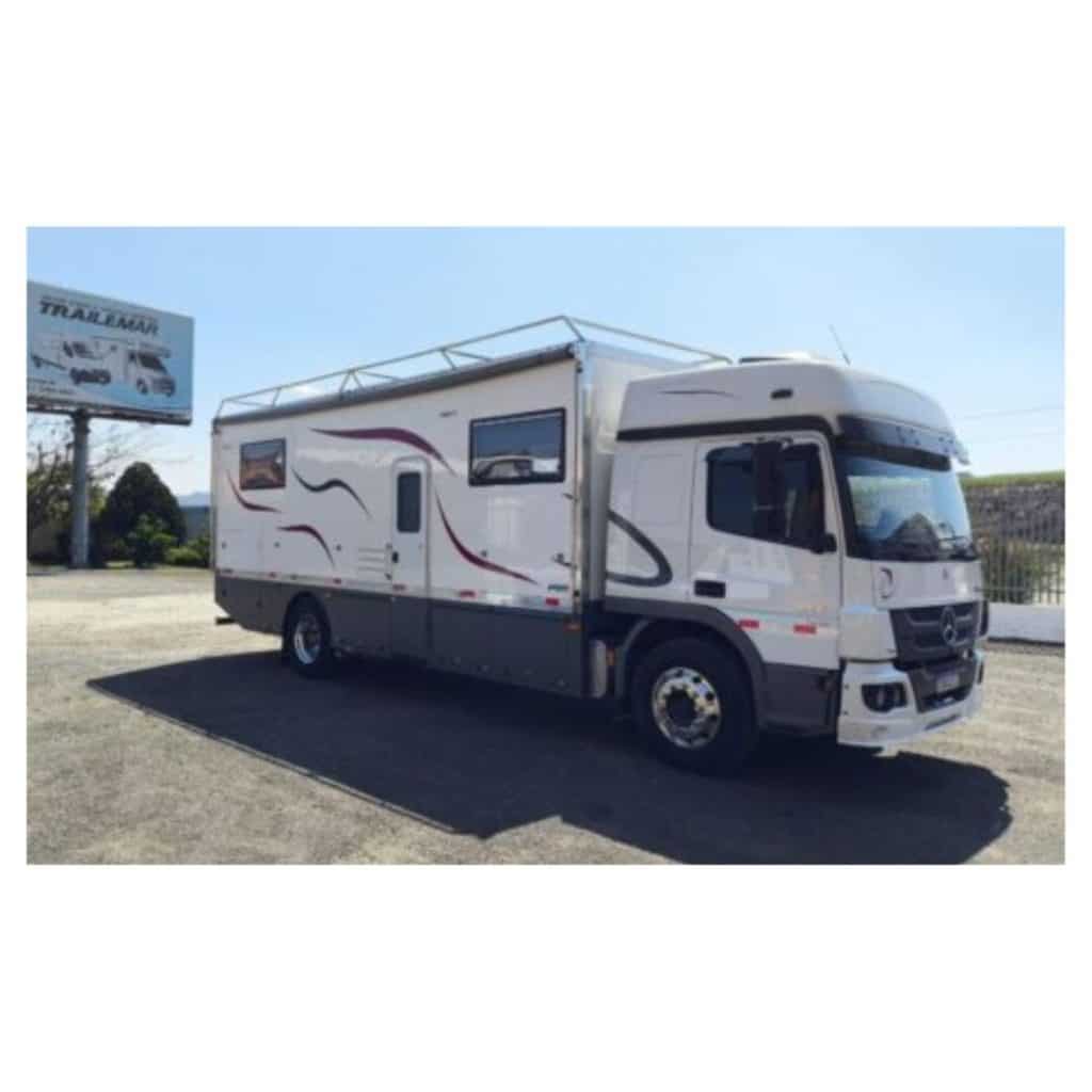 Motorhome em Caminhão Volvo da Empresa MP Motorhomes